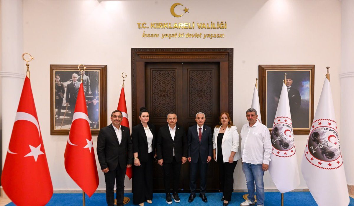 Vali Turan’dan Hak-İş’e sendikal destek
