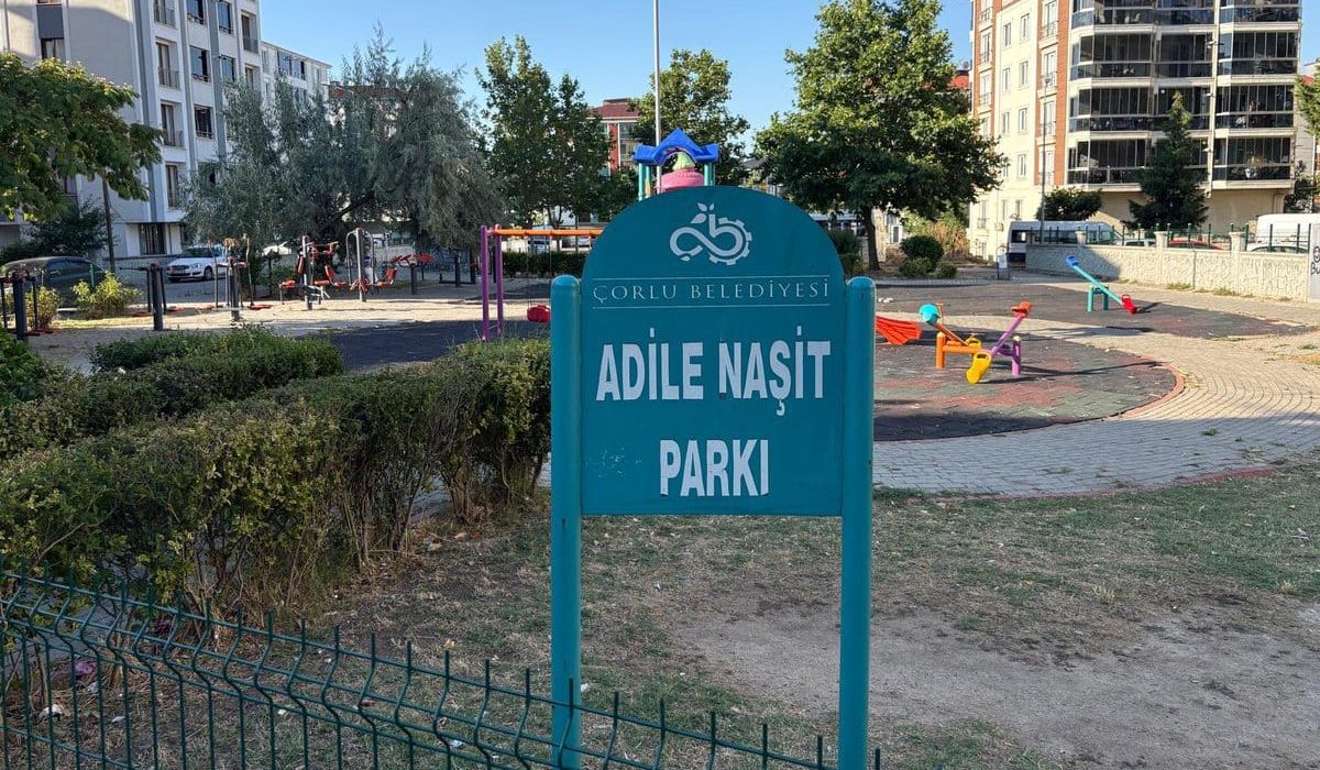 Adile Naşit Parkı’nda Banklar Söküldü: Belediye Tepkili
