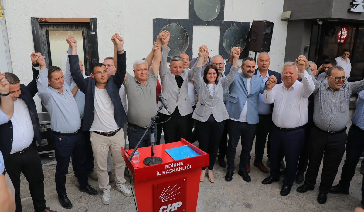 Görevden Alınma İradeyi Sarsmaz: CHP’den Dayanışma Mesajı