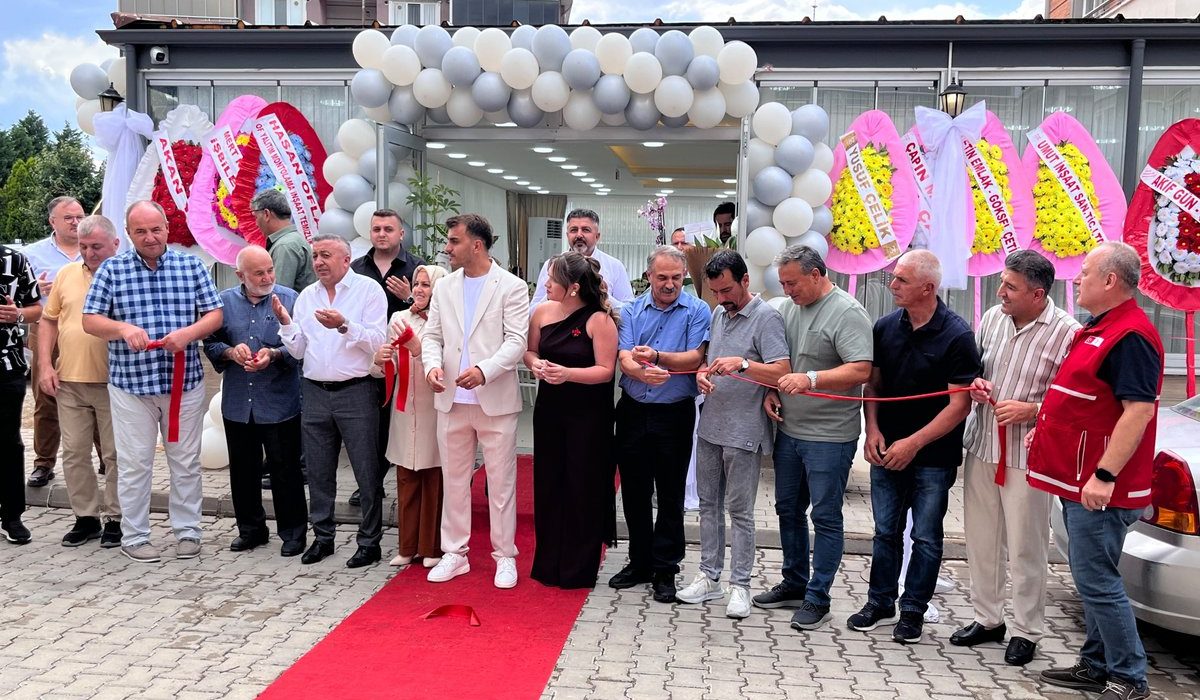 White Palace Davet Evi Açıldı: Uzunköprü’ye Hayırlı Olsun
