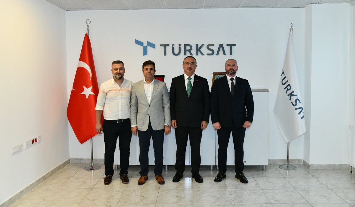 Vali Soytürk’ten Türksat Müdürü Çakır’a ziyaret