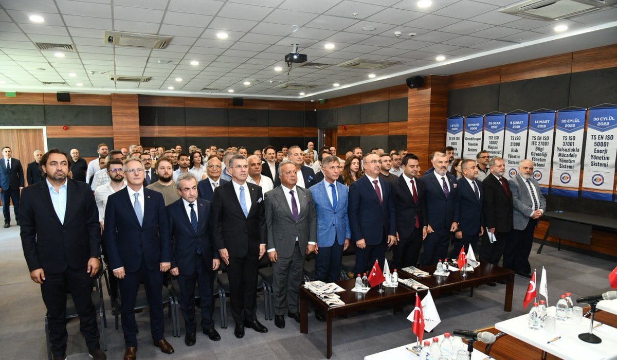 Tekstil Zirvesi Çorlu’da Başladı: Sektörün Geleceği Konuşuluyor