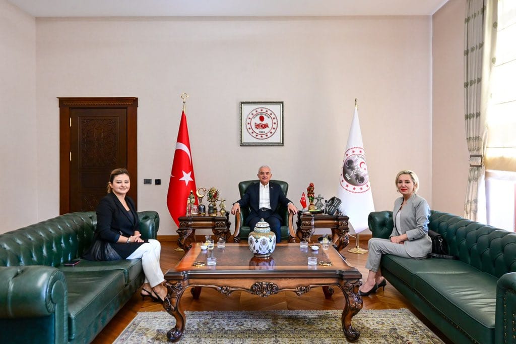 Vali Turan’dan Yeni Hakime Hayırlı Olsun Ziyareti