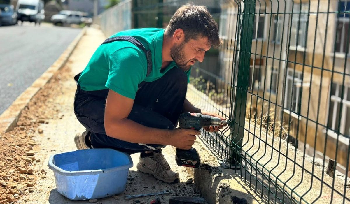 Kadirhane Caddesi’nde Yeni Görünüm: Çevre Düzenleme Sürüyor