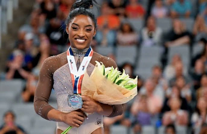 Simone Biles’ten Taylor Swift Düğünü İddialarına Yanıt