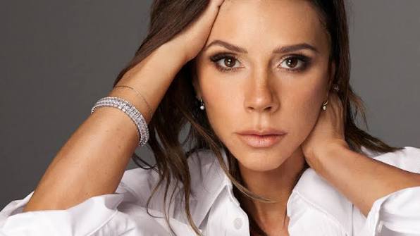 Victoria Beckham’dan Harper’a 15. Yaş Gününde Duygu Dolu Paylaşım
