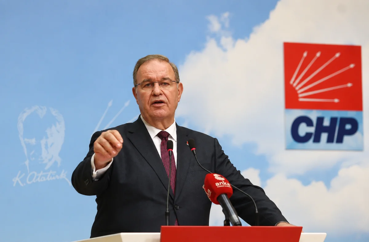 CHP’de grup başkanı Faik Öztrak oldu
