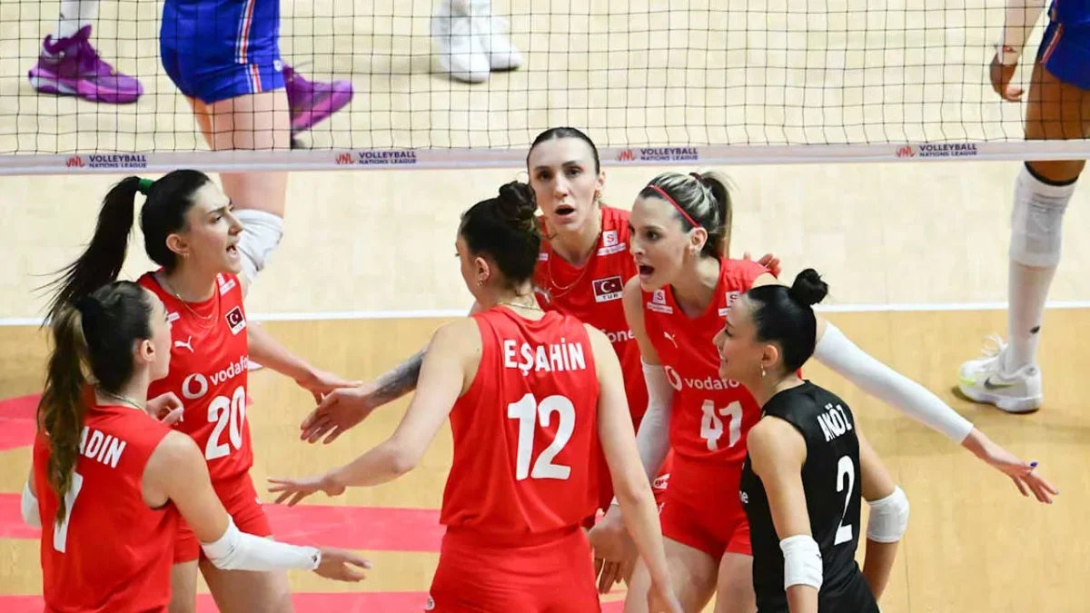 Filenin Sultanları Tayland’ı 3-1 Geçti, Finallere Moralli