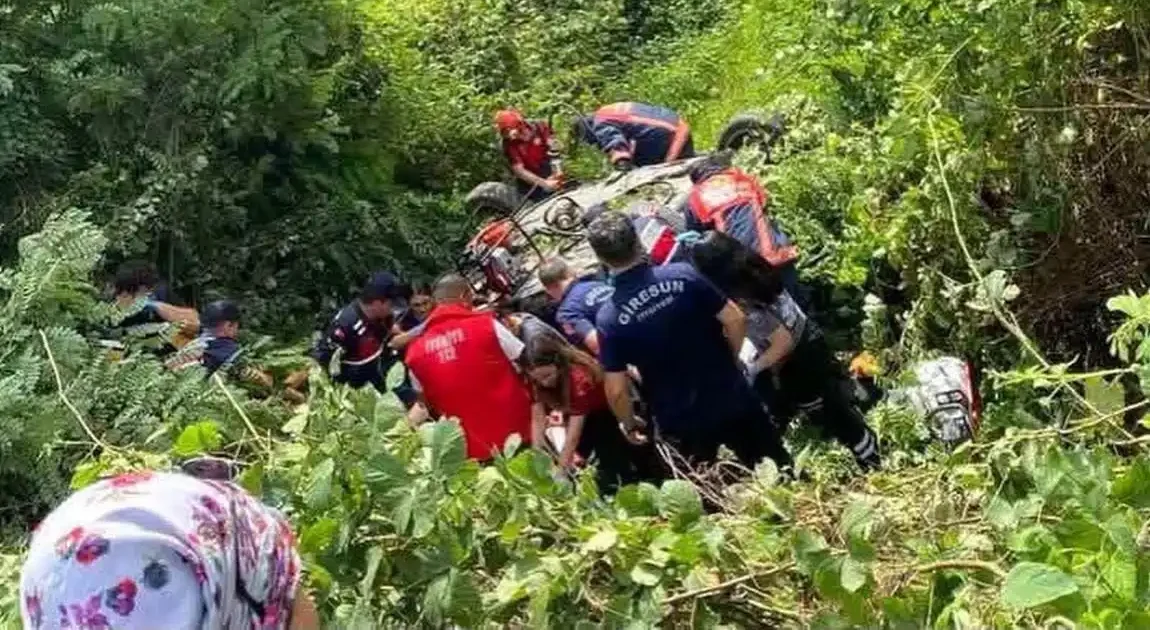 Keşap’ta feci kaza: Otomobil fındık bahçesine uçtu, 2 ölü
