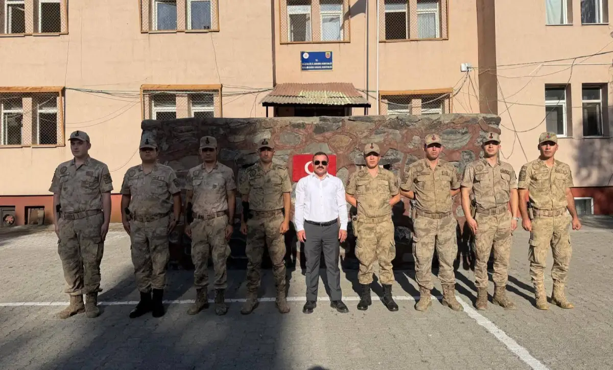 Kağızman Kaymakamı Cembekli’den Köy ve Karakol Ziyareti