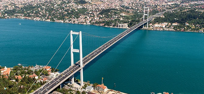 Otoyol ve köprü geçiş ücretlerine zam yağdı!