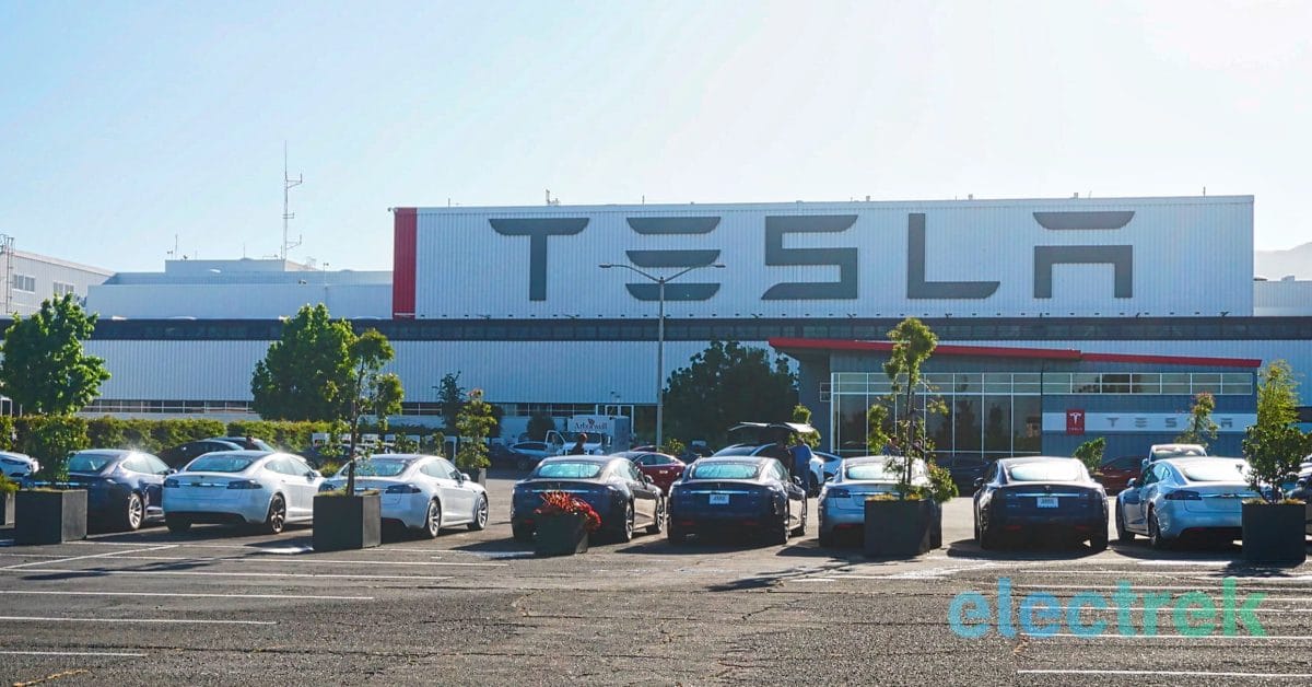 Tesla Güncellemesi: 24 Saat Kesintisiz Kayıt ve Yüzde 20 Daha Hızlı FSD