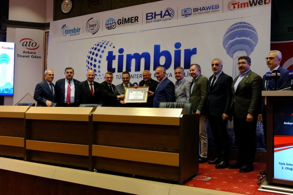TÜSİAV’dan TİMBİR Başkanı’na Üstün Başarı Beratı