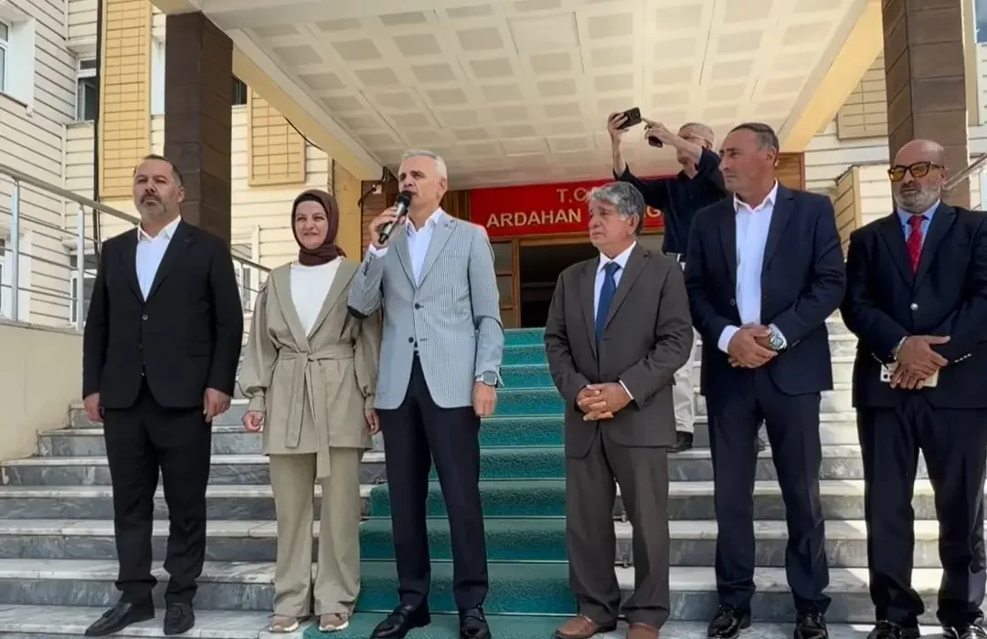 Vali Çiçekli İtiraf Etti: İdarecilik Ateşten Gömlekmiş
