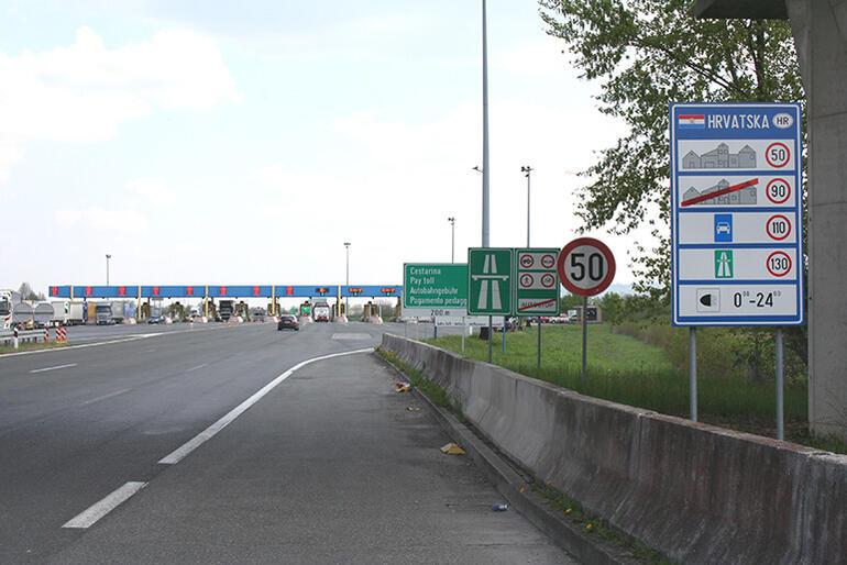Sıla Yolu’nda Gurbetçi Dayanışması: 7 Kilometre İttiler