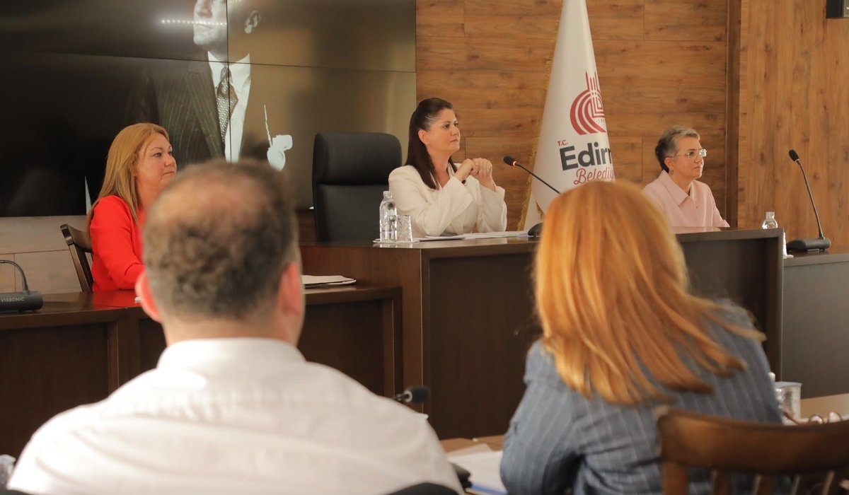 Edirne’de Genç Güreşçilere Ödül, Meclis Toplandı