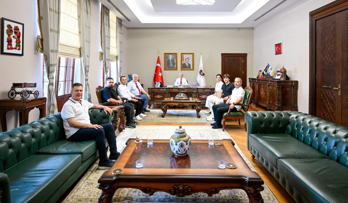 Vali Turan’dan Anlamlı Kabul: Cemevi Babası ve Spor Yöneticileri