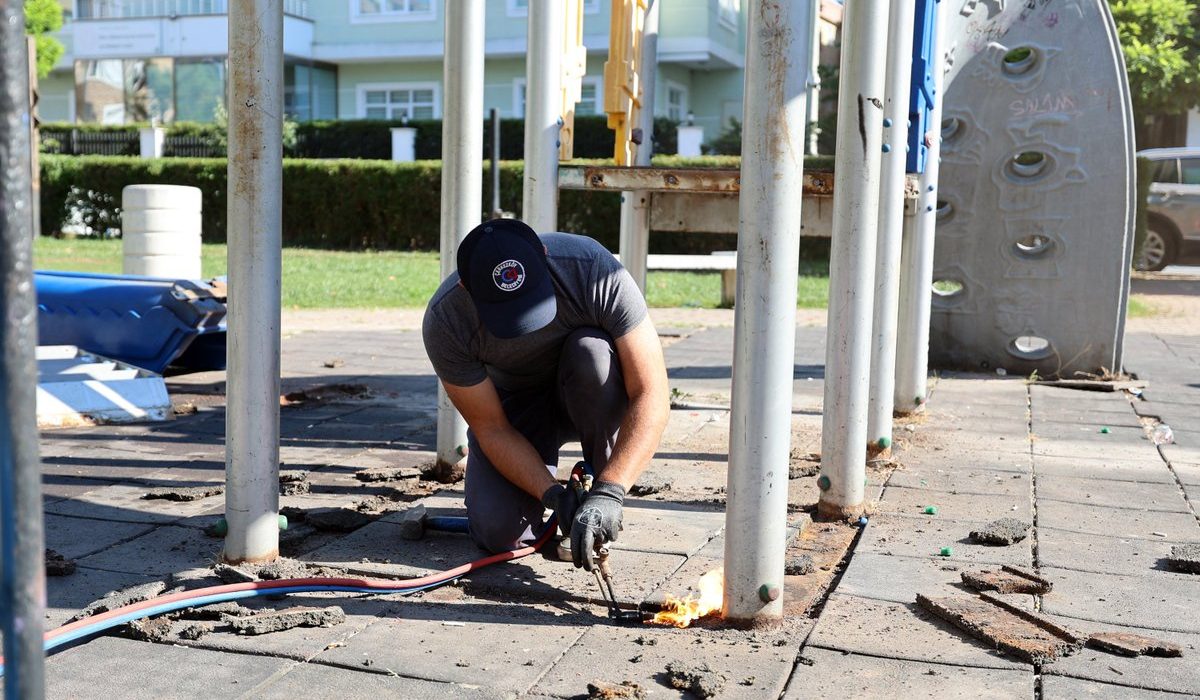 Yüzbaş Sokak Parkı Yenileniyor: Yeni Otopark ve Oyun Alanı