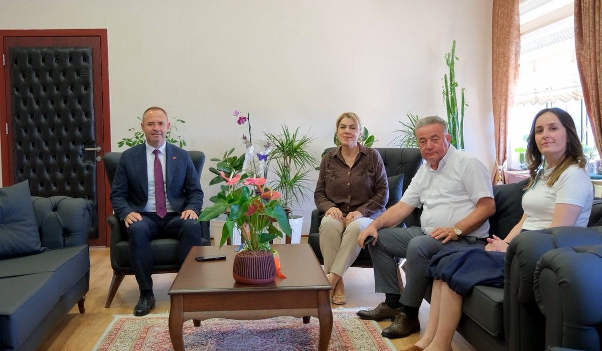Belediye Başkanları Rektörü Ziyaret Etti