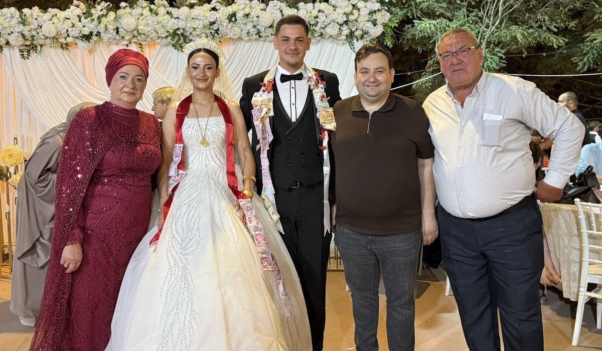 Düğün Coşkusu: Tunay ve Kardelen Evlendi