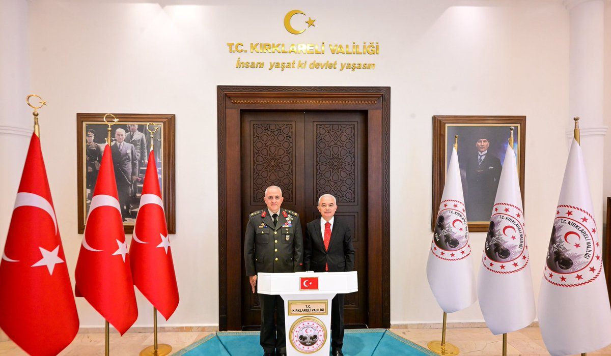 Vali Turan’dan Kolordu Komutanı Ala’ya Veda Ziyareti