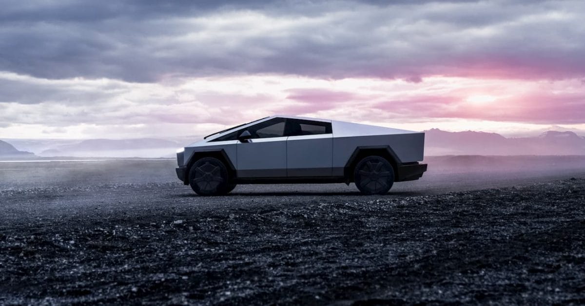 Tesla Optimus Üretimi Ertelendi: Yeni Hedef ‘Bu Yılın Sonu’