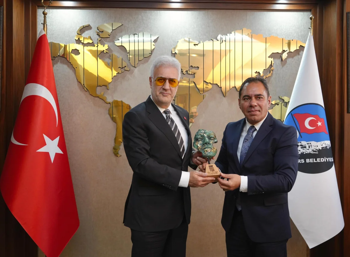 Tamer Karadağlı Kars’ta Kültür Sanat İçin Buluştu