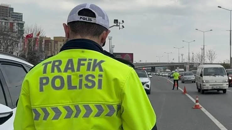 İstanbul’da Yollar Kapatıldı: Triatlon Alarmı Başladı