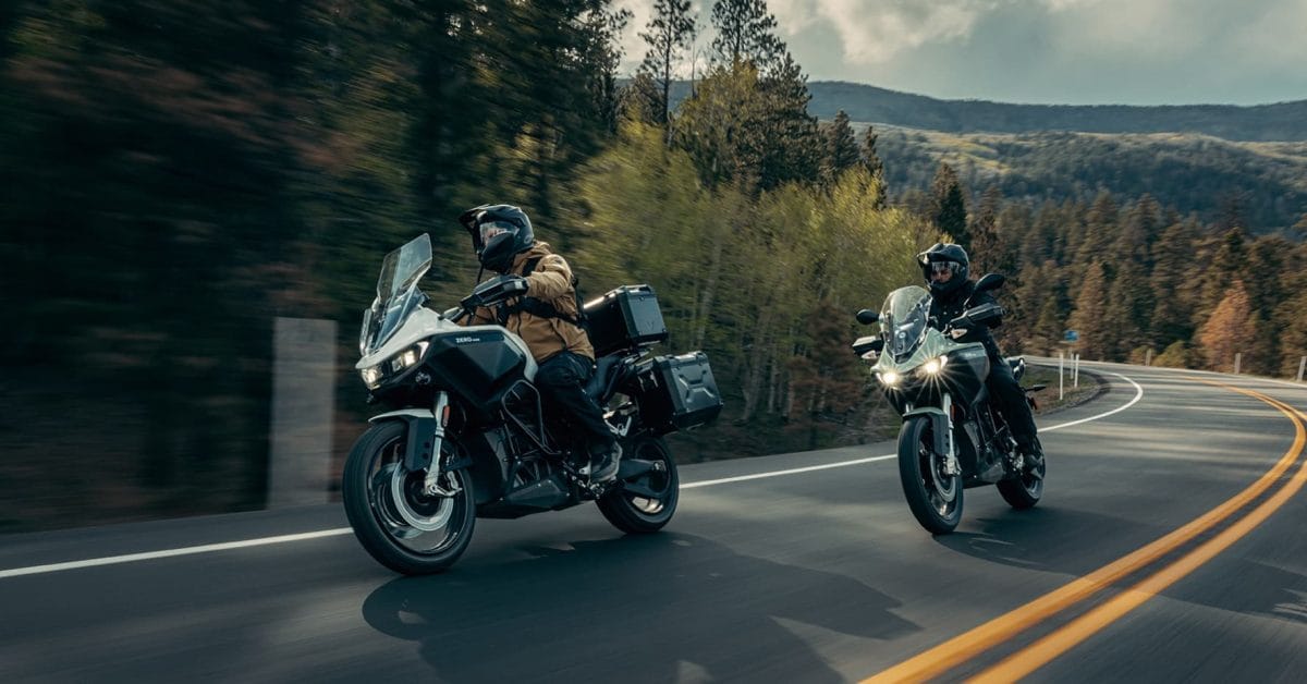 Zero, Yeni Sürücülere Elektrikli Motosiklette Nakit Ödül Veriyor