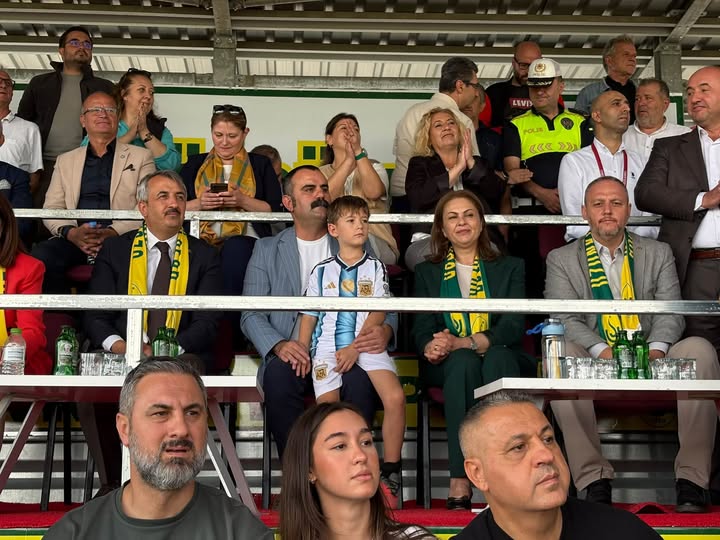 Uzunköprüspor’a Kupada Tribün Desteği