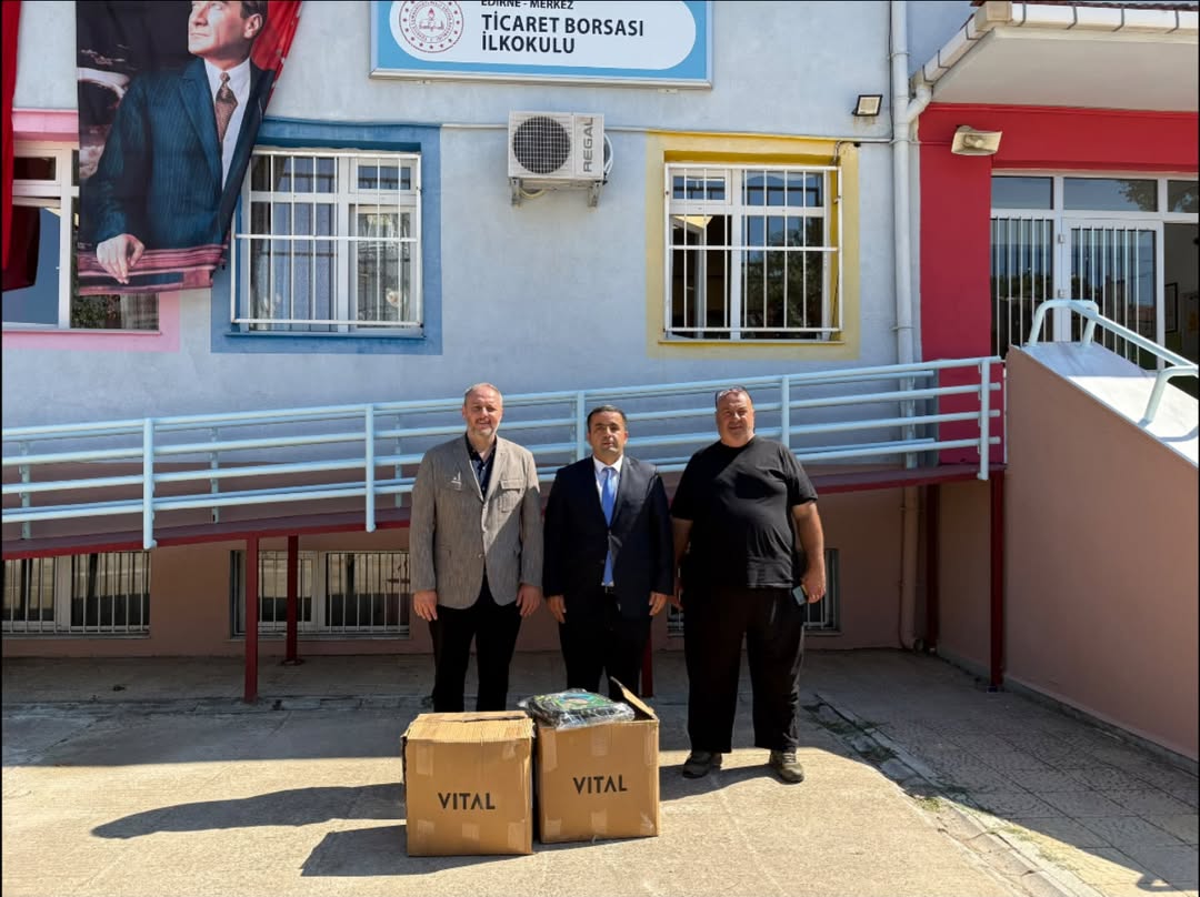 Edirne’de 500 Minik Yüreğe Çanta Desteği