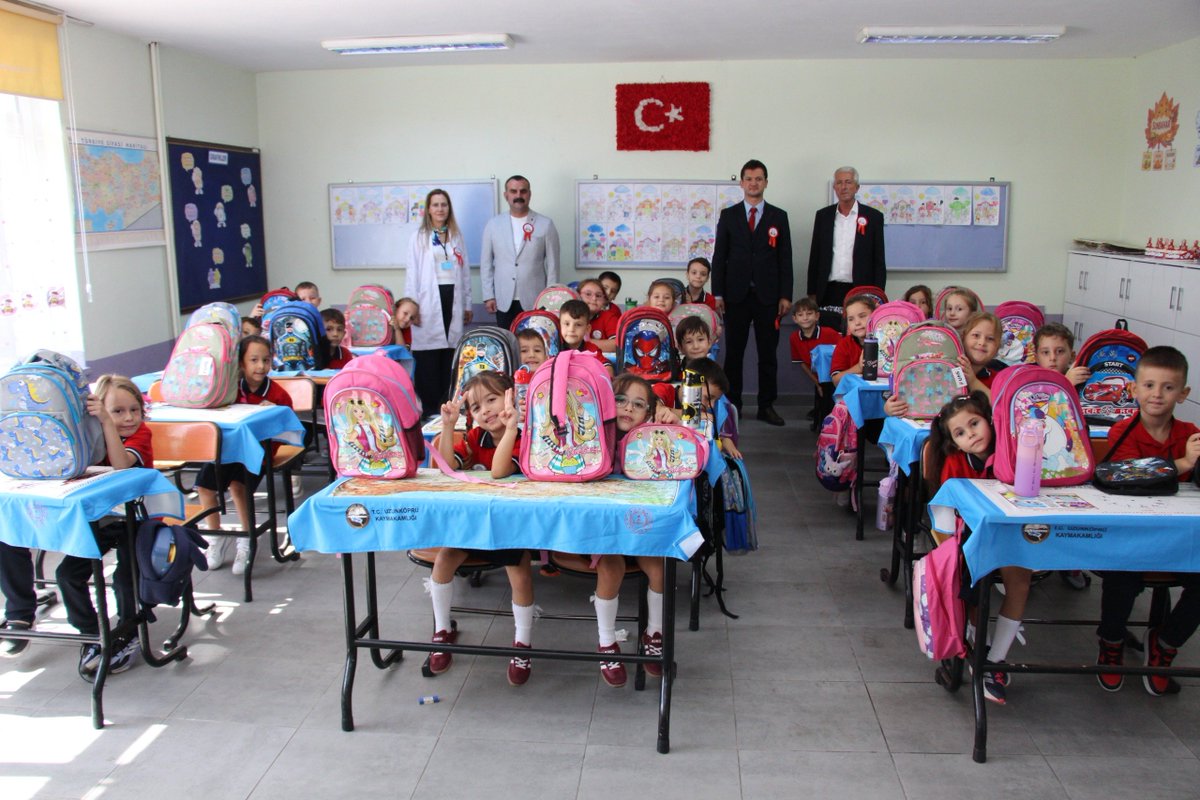 Uzunköprü’de 1. Sınıf Öğrencilerine Çanta Sürprizi
