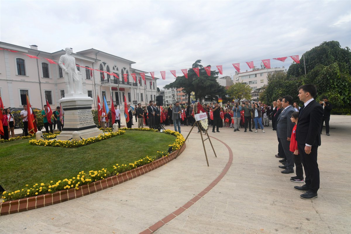 Tekirdağ’da İlköğretim Haftası Çelenk Töreni