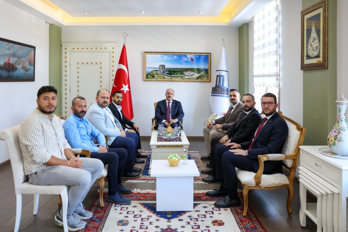 MHP Merkez İlçe, Vali Toraman’ı Ziyaret Etti
