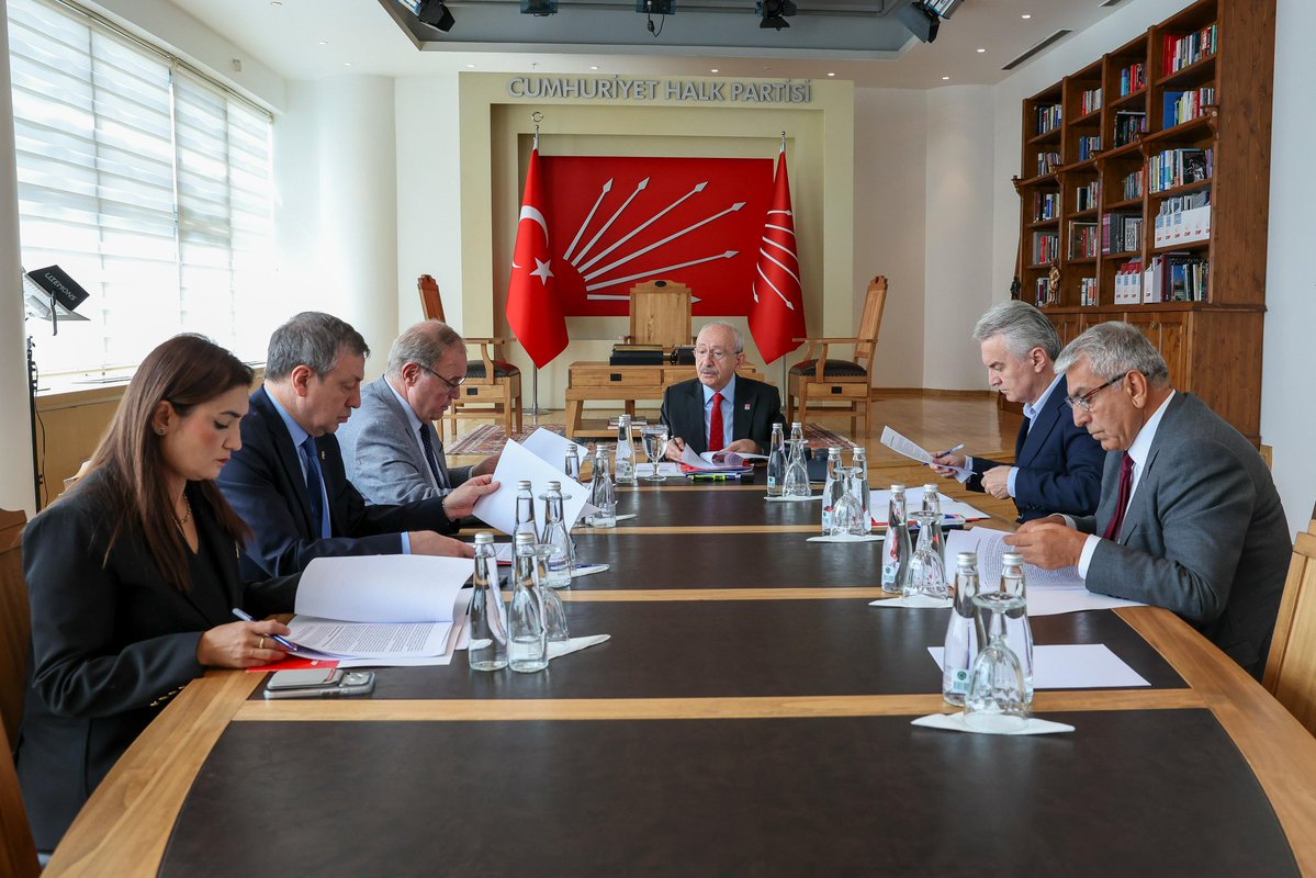 Kılıçdaroğlu Ekonomi Masası’nı Topladı