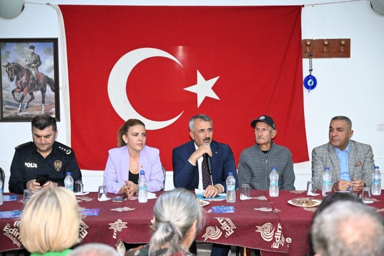 Vali Sezer’den Kurtuluş Mahallesi’ne Ziyaret