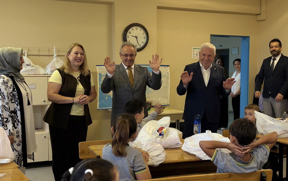 Edirne’de Kırtasiye Desteği: Okullara Malzeme Dağıtıldı