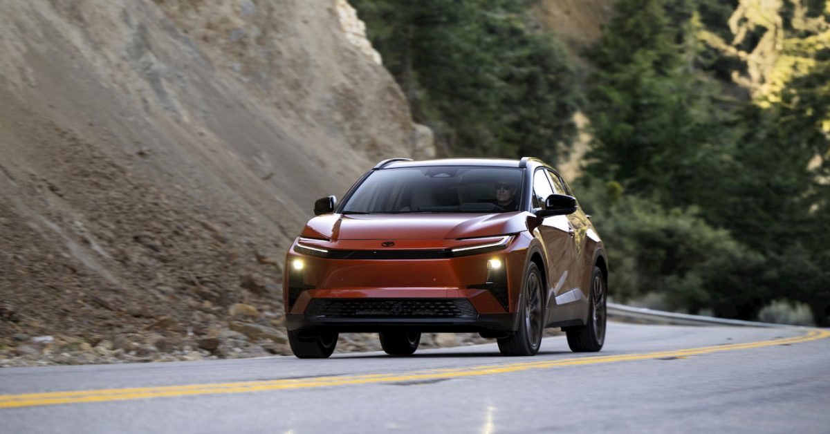 Toyota C-HR EV’de Geri Çağırma: 10 Bin Araç Etkilendi