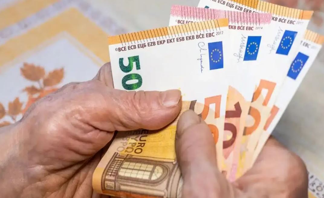Fransa’da Maaşlar Değişiyor! Eylül’de Banka Hesaplarına Dikkat