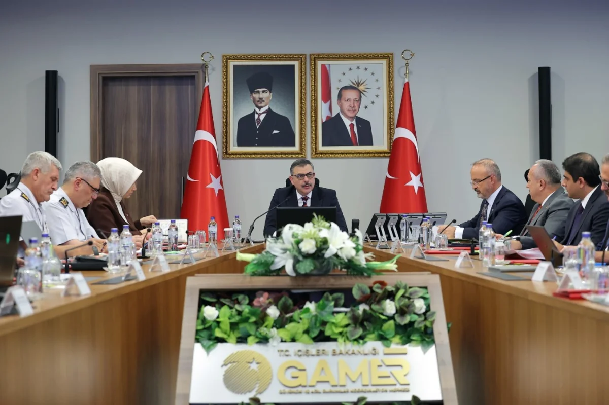 İçişleri Bakanı: Denetim Ceza İçin Değil, Can Kurtarmak İçin