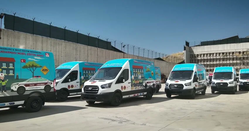 Jandarmadan Çocuklara Mobil Trafik Eğitimi