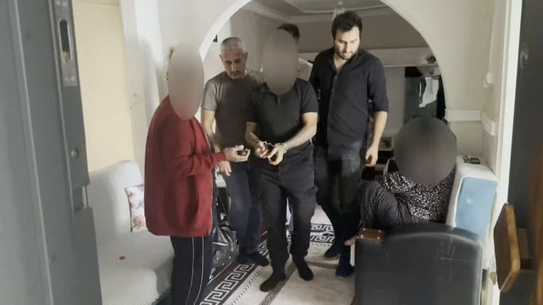 Edirne’de Anne ve Oğul Cezaevine Gönderildi