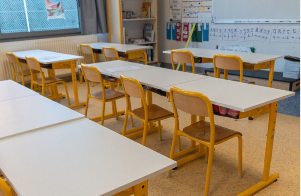 Fransa’da Şok: Öğrenci Öğretmene Cinsel Saldırıda Bulundu