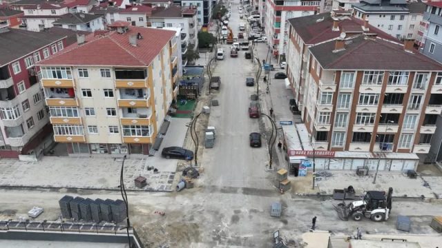 Kapaklı Turgut Özal Caddesi’ne dekoratif aydınlatma