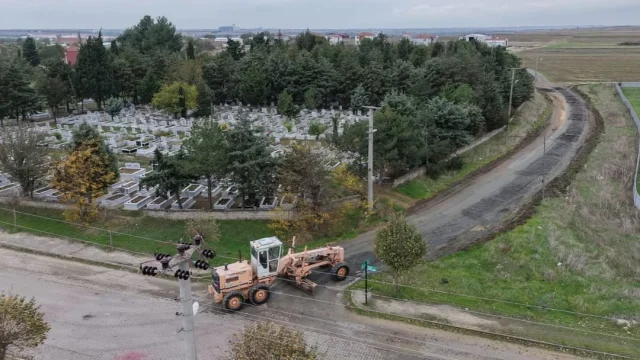 Beyazköy mezarlık yoluna bakım