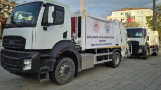 Keşan’a 2 yeni çöp kamyonu hibe edildi