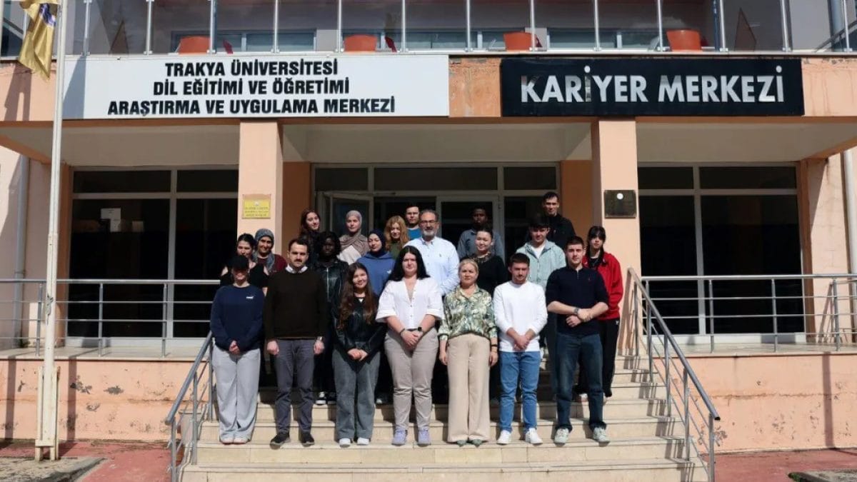 Trakya Üniversitesi DİLMER'de uluslararası öğrencilere Türkçe öğretimi