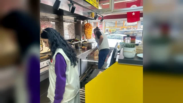Edirne'de okul kantini denetimi yapan Tarım ve Orman Müdürlüğü ekipleri