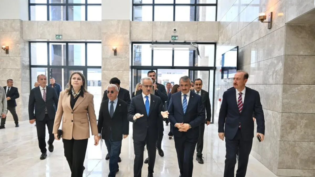 Edirne Garı'nda 400 metrelik peronlar ve modern gar binası