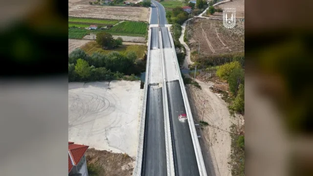 Lüleburgaz 30 Ağustos Caddesi'nde son aşamaya gelen yol çalışmaları